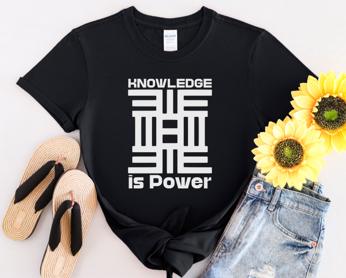 African Adinkra symbol t-shirt with the symbol for Knowlede. The symbol is in bold print and the words Knowledge is Power adorns the shirt.